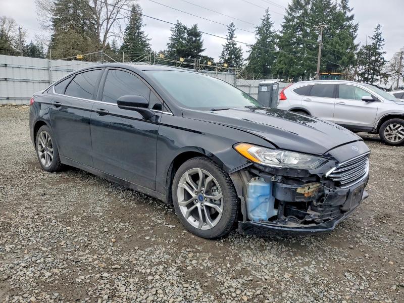 Photo 4 from auction – 2017 FORD FUSION with VIN 3FA6P0LU2HR285869