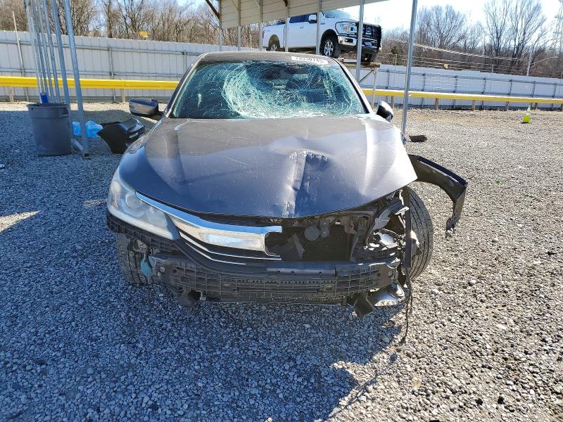 Photo 5 from auction – 2017 HONDA ACCORD with VIN 1HGCR2F58HA077479