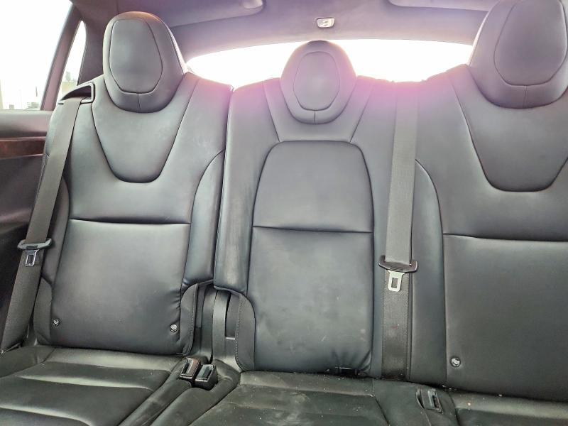 Photo 10 from auction – 2018 TESLA MODEL X with VIN 5YJXCAE2XJF141831