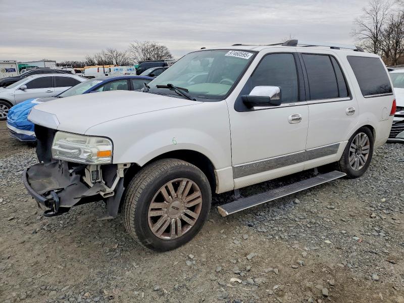 LINCOLN NAVIGATOR 2010 with VIN 5LMJJ2J59AEJ05592 - Photo from auction