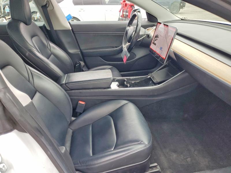 Photo 7 from auction – 2019 TESLA MODEL 3 with VIN 5YJ3E1EA4KF485124