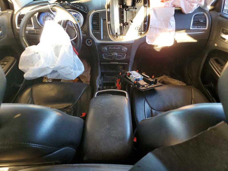 Photo 8 from auction – 2016 CHRYSLER 300 with VIN 2C3CCAAG0GH206693