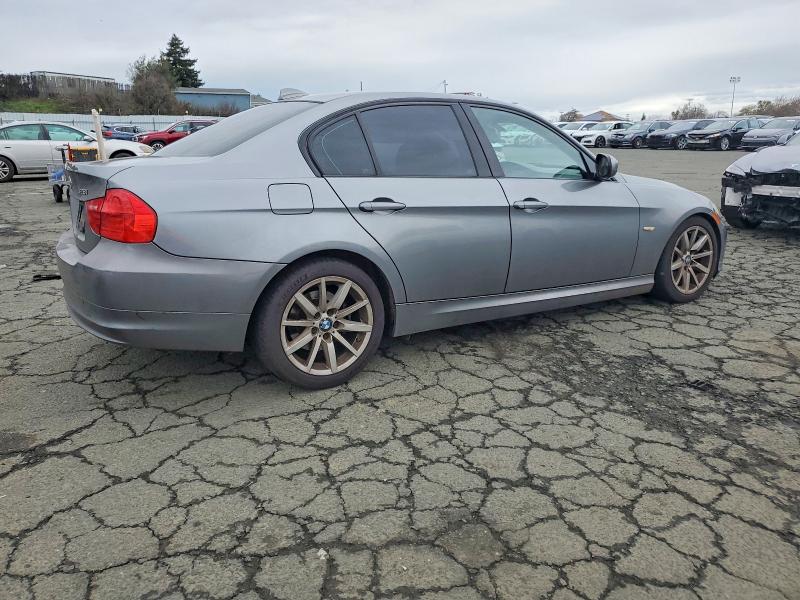 Photo 3 from auction – 2011 BMW 328 I SULE with VIN WBAPH5G53BNM83427