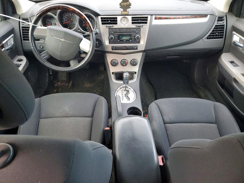 Photo 8 from auction – 2010 CHRYSLER SEBRING LI with VIN 1C3CC5FBXAN111318