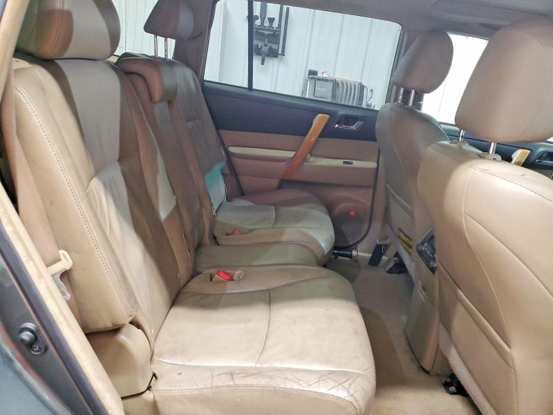 Photo 11 from auction – 2008 TOYOTA HIGHLANDER with VIN JTEEW44A782012673