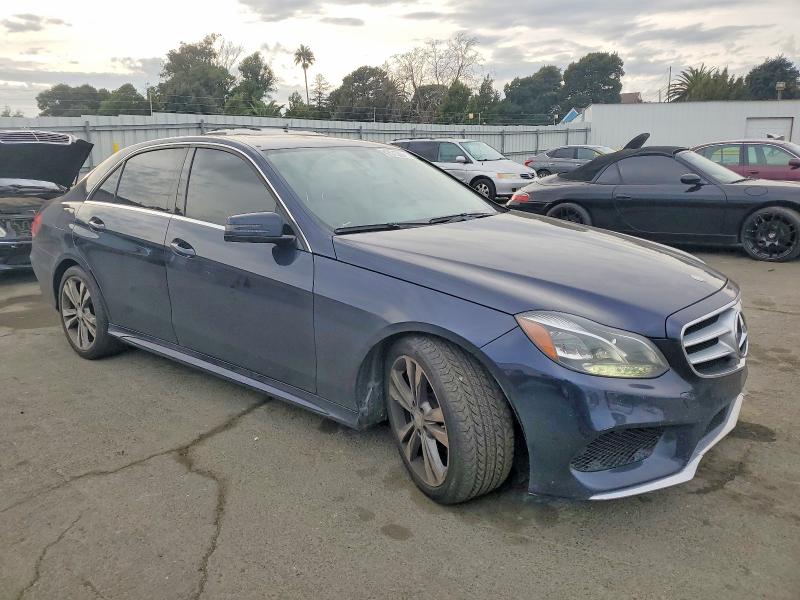 Photo 4 from auction – 2014 MERCEDES-BENZ E with VIN WDDHF5KB7EA810245