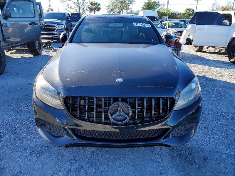 Photo 5 from auction – 2016 MERCEDES-BENZ C 300 4MAT with VIN WDDWF4KB8GR164882