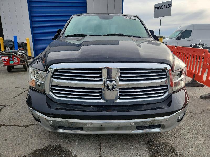 Photo 5 from auction – 2017 RAM 1500 SLT with VIN 1C6RR6GTXHS856574