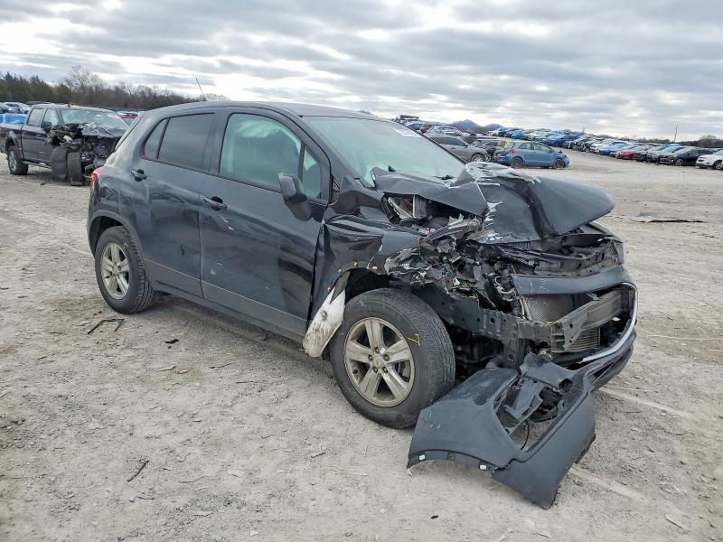 Photo 4 from auction – 2020 CHEVROLET TRAX LS with VIN KL7CJKSBXLB085794