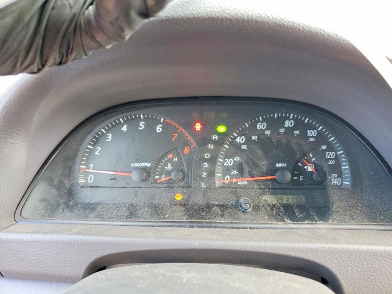 Photo 9 from auction – 2004 TOYOTA CAMRY LE with VIN JTDBF32K140153113