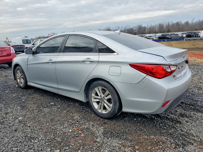 Photo 2 from auction – 2014 HYUNDAI SONATA GLS with VIN 5NPEB4AC5EH910348