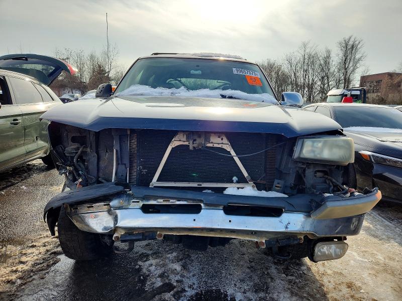 Photo 5 from auction – 2004 CHEVROLET AVALANCHE with VIN 3GNEC12T04G279632