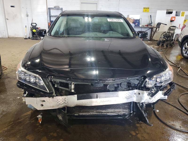 Photo 5 from auction – 2014 ACURA RLX with VIN JH4KC1F33EC002126