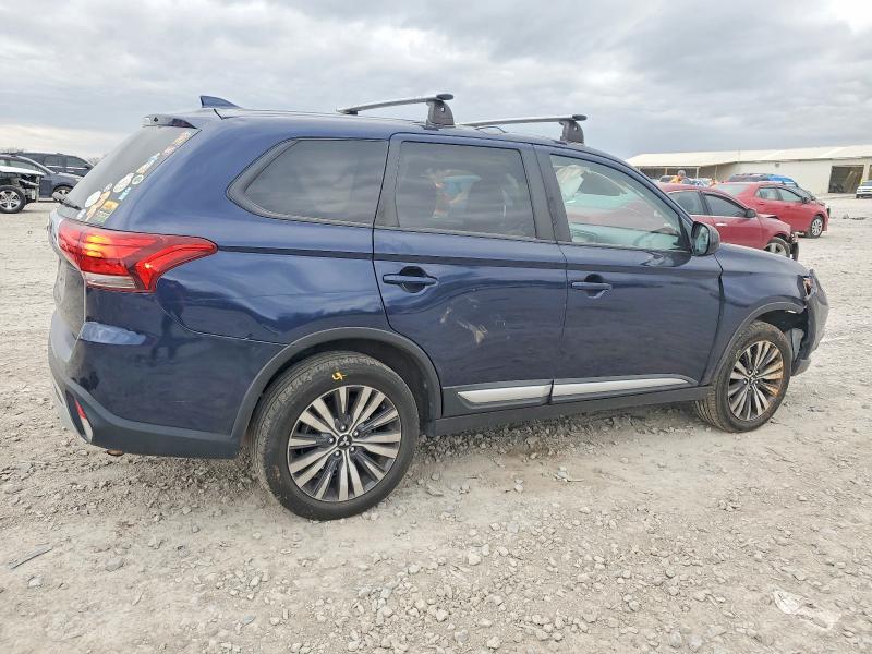 Photo 3 from auction – 2020 MITSUBISHI OUTLANDER with VIN JA4AZ3A31LZ045205