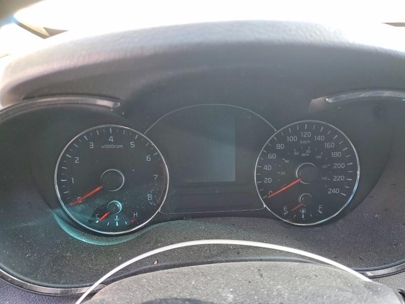 Photo 9 from auction – 2018 KIA FORTE with VIN 3KPFL4A72JE261675