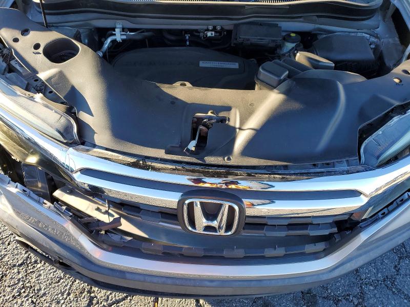 Photo 11 from auction – 2017 HONDA RIDGELINE with VIN 5FPYK3F61HB002029