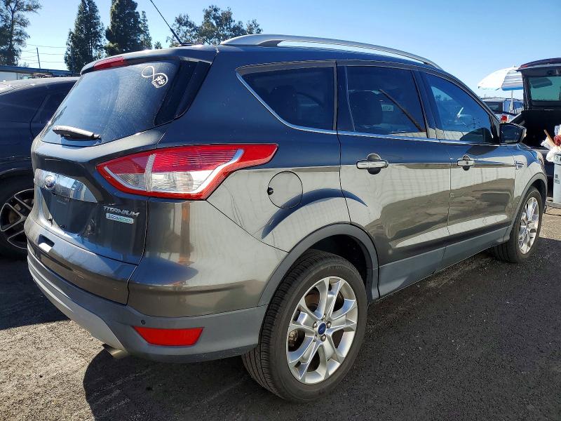 Photo 3 from auction – 2016 FORD ESCAPE with VIN 1FMCU0J97GUC59887