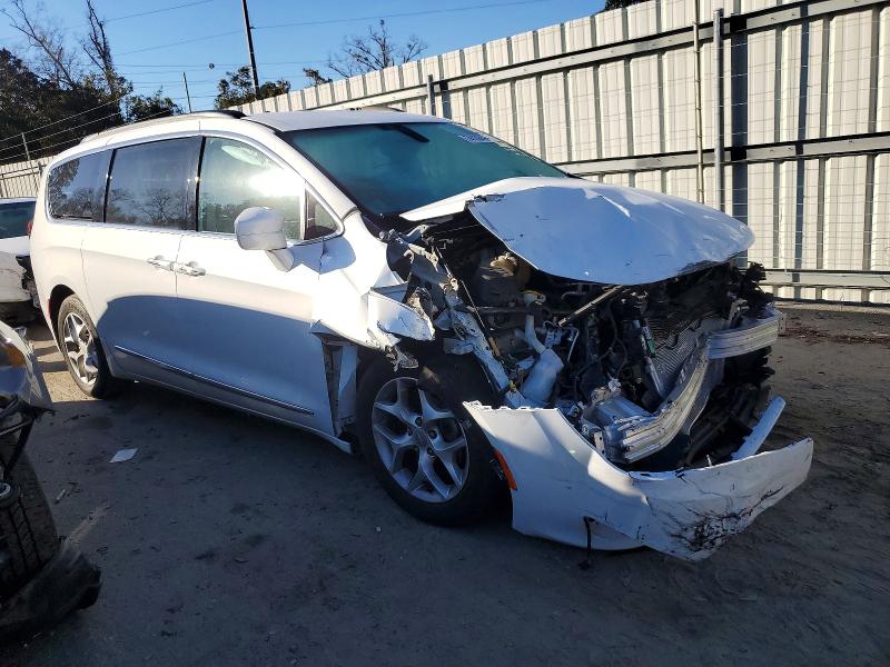 Photo 4 from auction – 2017 CHRYSLER PACIFICA T with VIN 2C4RC1BG5HR533560