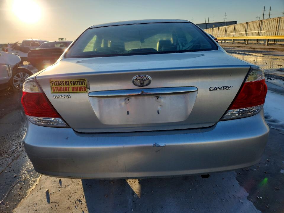 Photo 6 from auction – 2004 TOYOTA CAMRY with VIN 4T1BE32K64U313641