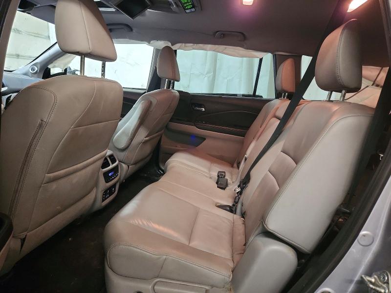 Photo 11 from auction – 2017 HONDA PILOT TOUR with VIN 5FNYF6H93HB100873