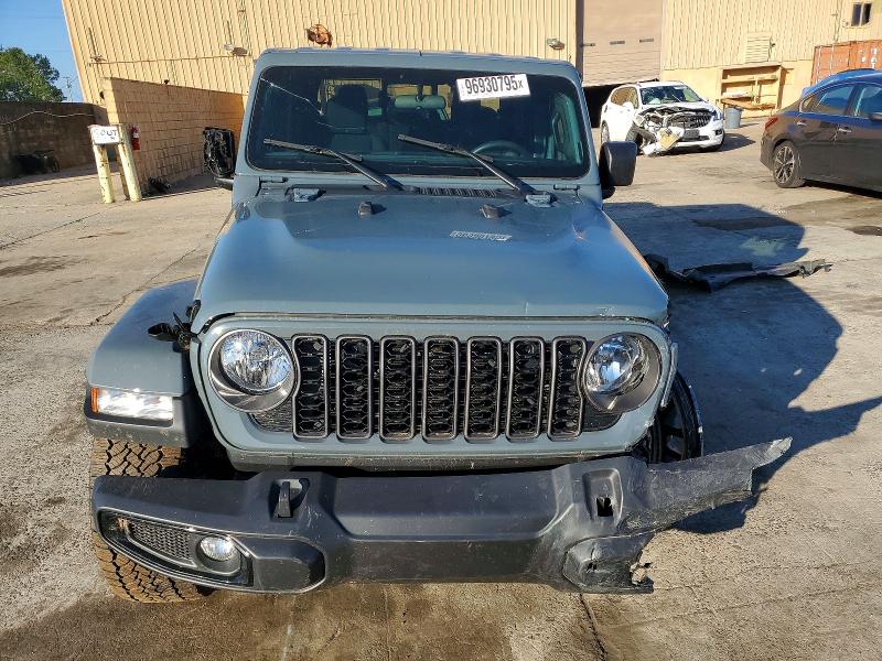 Photo 5 from auction – 2024 JEEP GLADIATOR with VIN 1C6HJTAG1RL131454