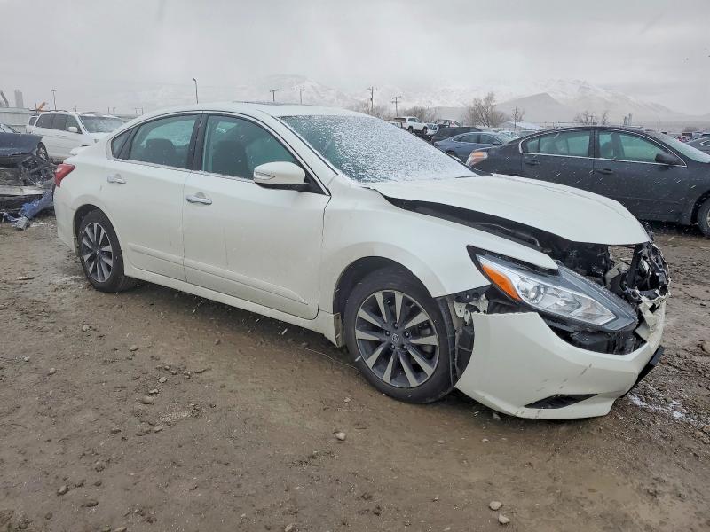 Photo 4 from auction – 2017 NISSAN ALTIMA 2.5 with VIN 1N4AL3AP3HC148216