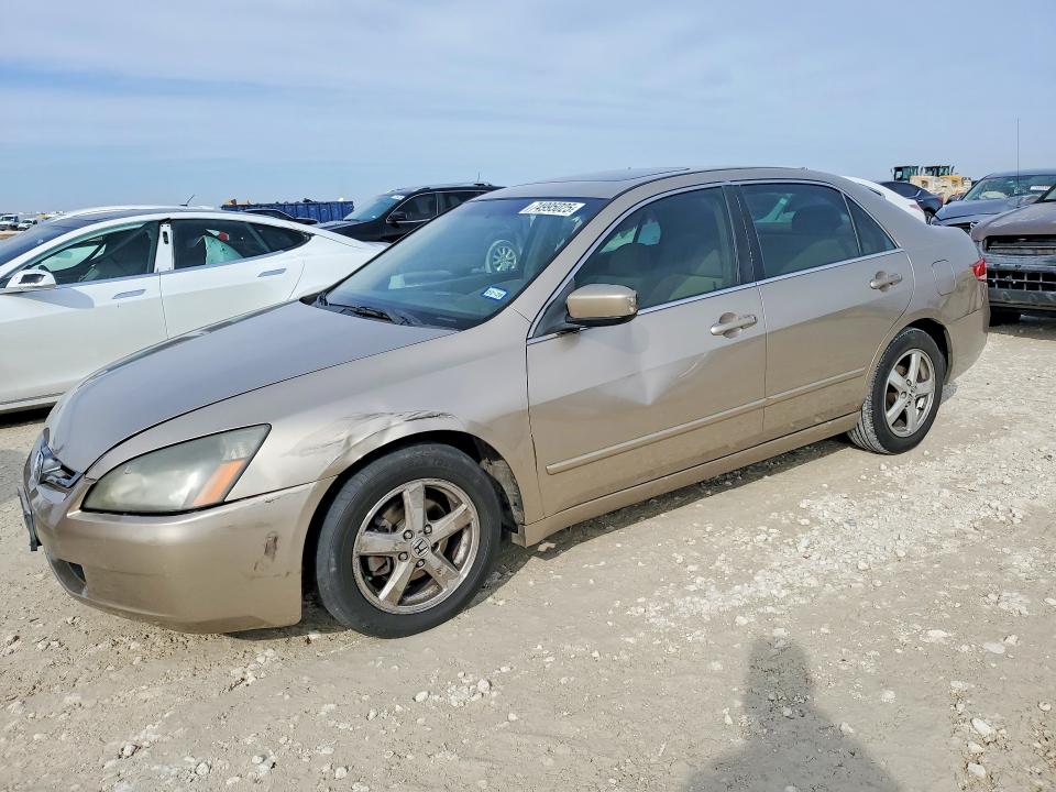 HONDA ACCORD EX 2004 with VIN JHMCM56774C031882 - Photo from auction