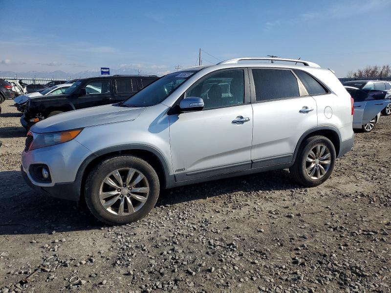 KIA SORENTO EX 2011 with VIN 5XYKUDA26BG038012 - Photo from auction