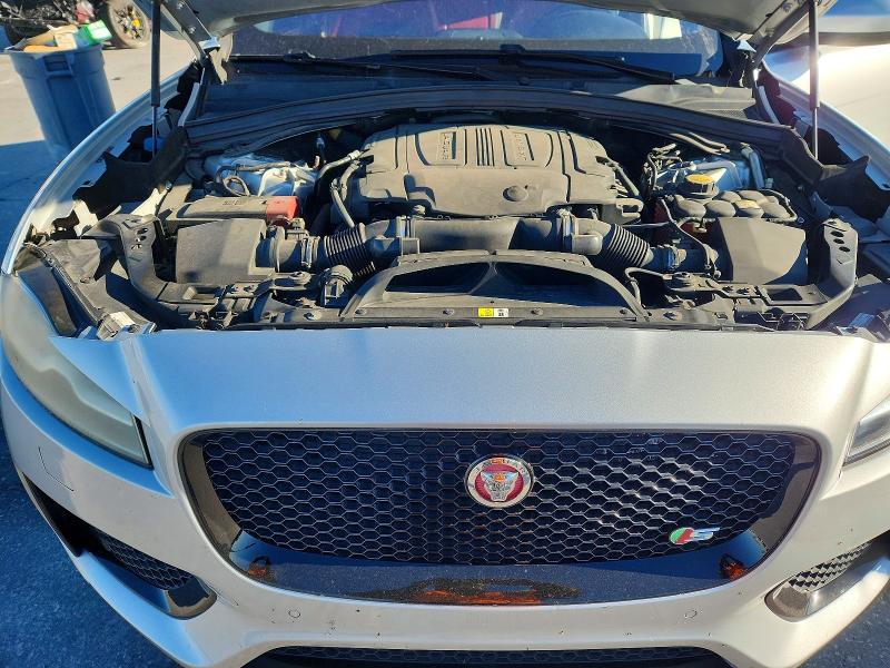 Photo 12 from auction – 2017 JAGUAR F-PACE S with VIN SADCM2BV7HA059157
