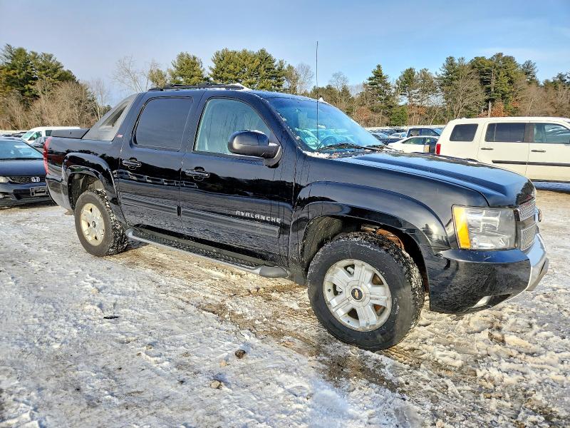 Photo 4 from auction – 2012 CHEVROLET AVALANCHE with VIN 3GNTKFE77CG218587