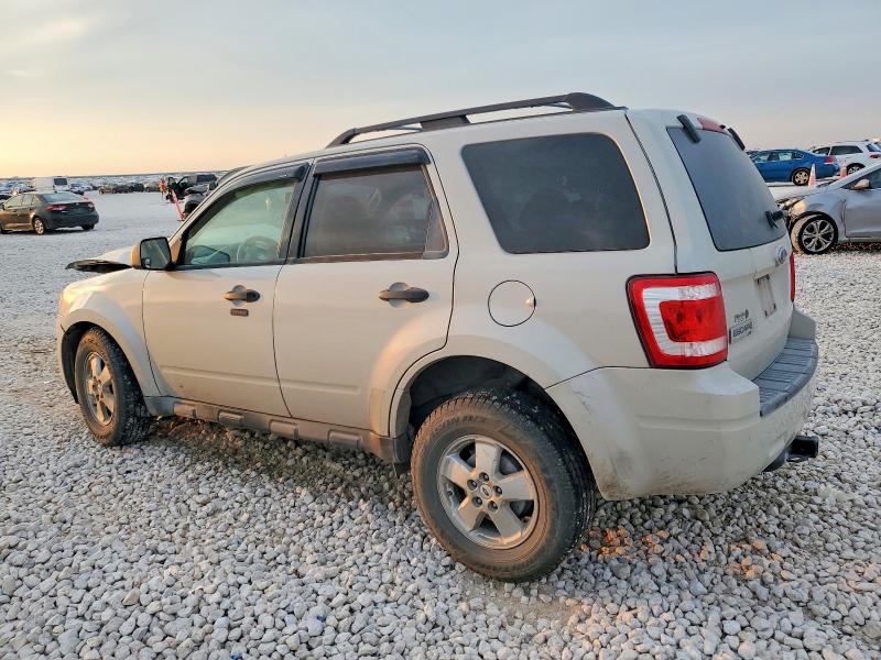 Photo 2 from auction – 2009 FORD ESCAPE XLT with VIN 1FMCU03769KA80346
