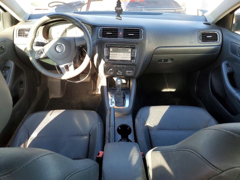 Photo 8 from auction – 2012 VOLKSWAGEN JETTA with VIN 3VWDZ7AJ4BM324914