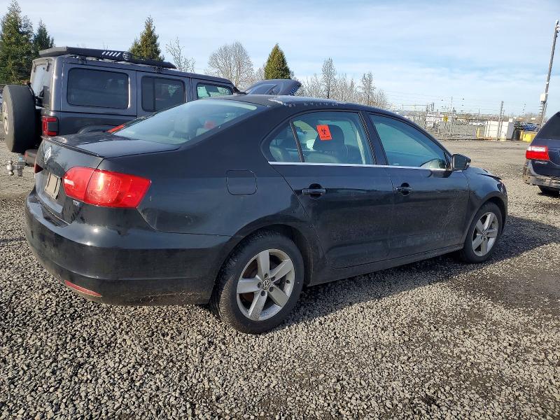 Photo 3 from auction – 2012 VOLKSWAGEN JETTA TDI with VIN 3VWLL7AJ7CM088936