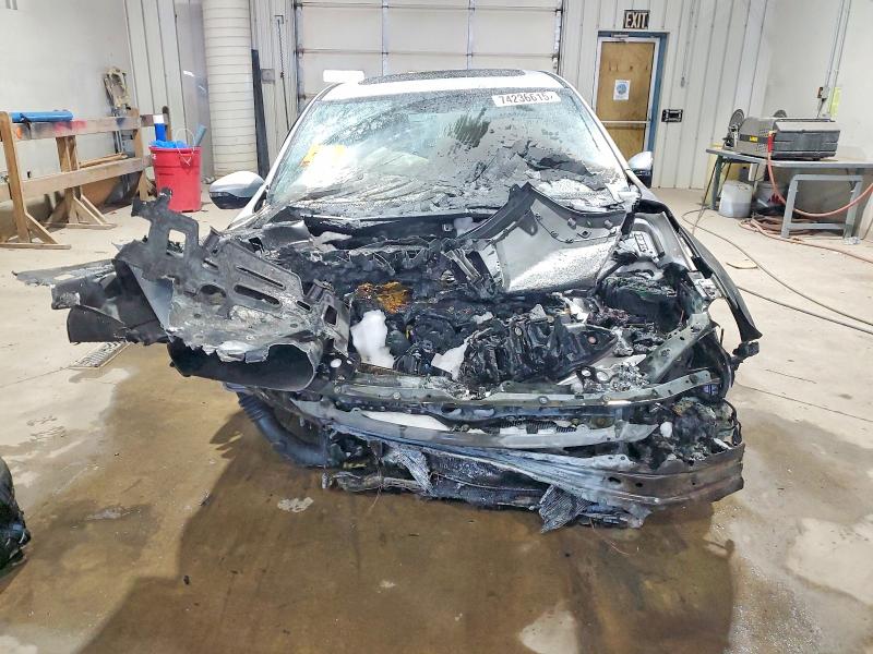 Photo 5 from auction – 2022 SUBARU WRX LIMITE with VIN JF1VBAN68N8032485