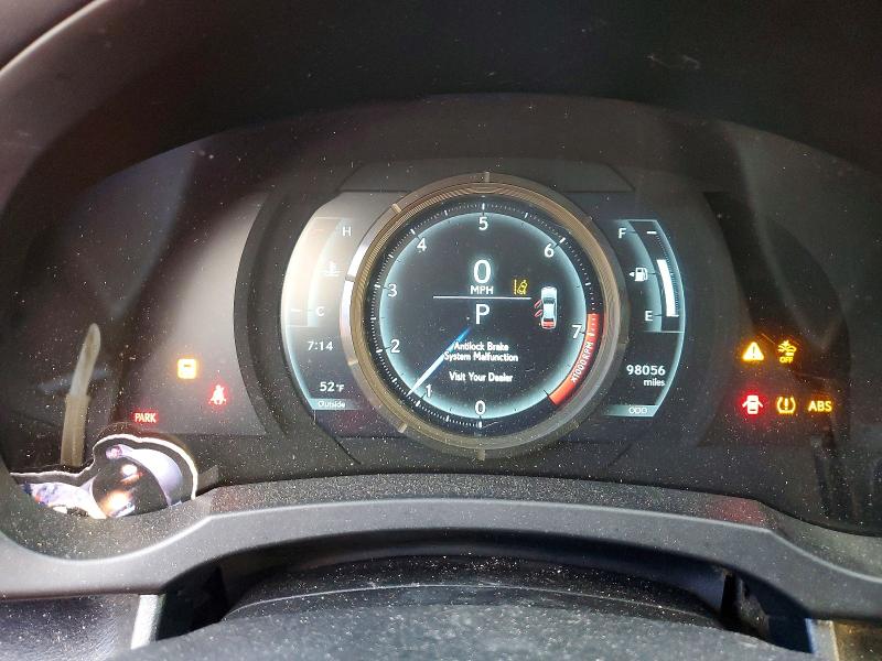 Photo 9 from auction – 2019 LEXUS IS with VIN JTHC81D24K5035345
