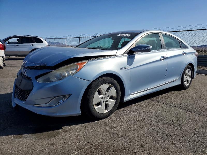 HYUNDAI SONATA HYB 2012 with VIN KMHEC4A43CA033008 - Photo from auction