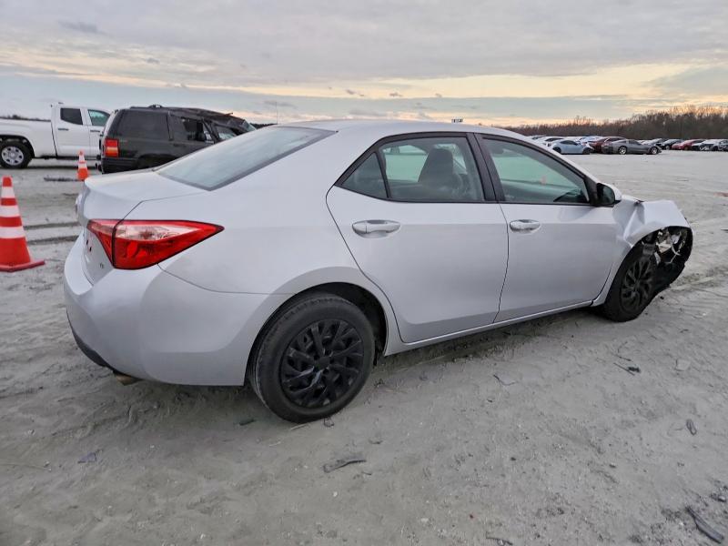 Photo 3 from auction – 2017 TOYOTA COROLLA with VIN 2T1BURHE3HC900295