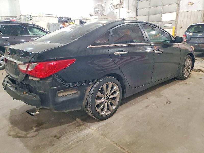 Photo 3 from auction – 2013 HYUNDAI SONATA SE with VIN 5NPEC4AC1DH776398