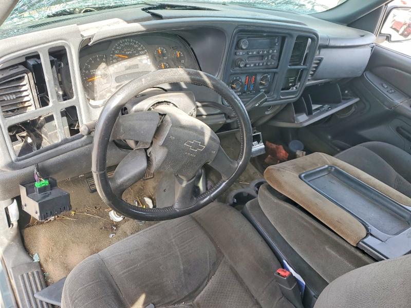 Photo 8 from auction – 2003 CHEVROLET SILVERADO with VIN 2GCEK19T031110915