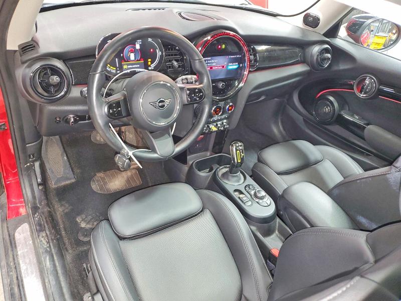 Photo 8 from auction – 2023 MINI COOPER with VIN WMW13DJ02P2T82321