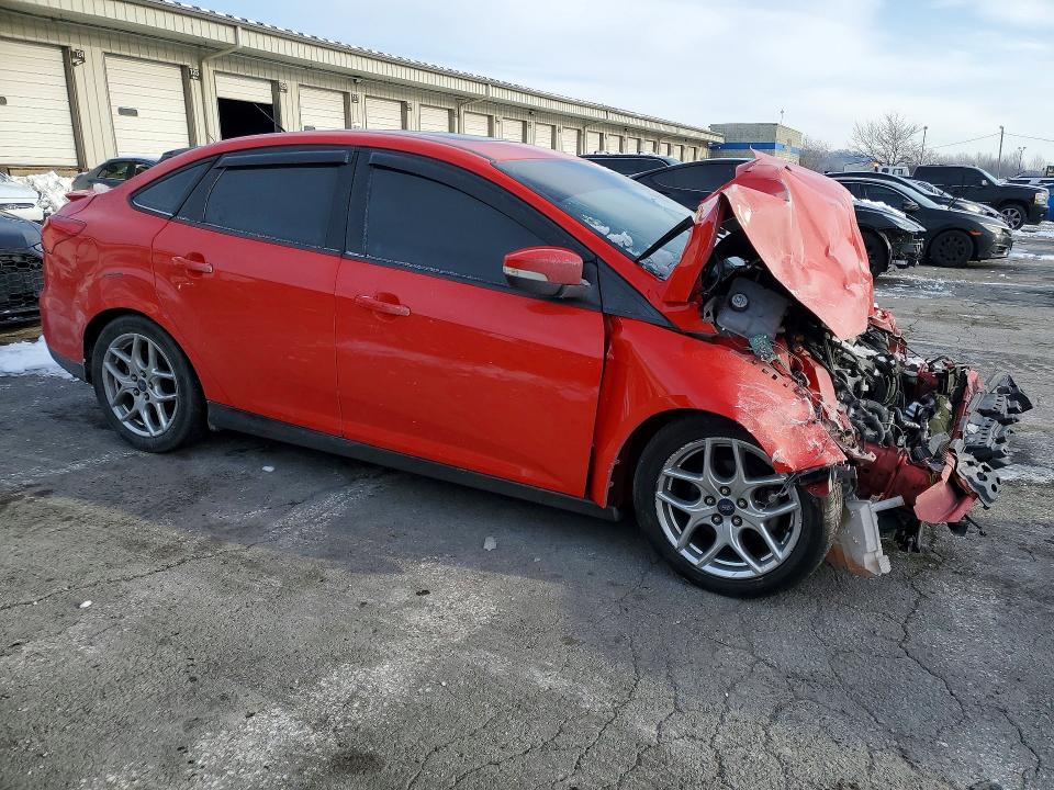Photo 4 from auction – 2015 FORD FOCUS with VIN 1FADP3F2XFL296407