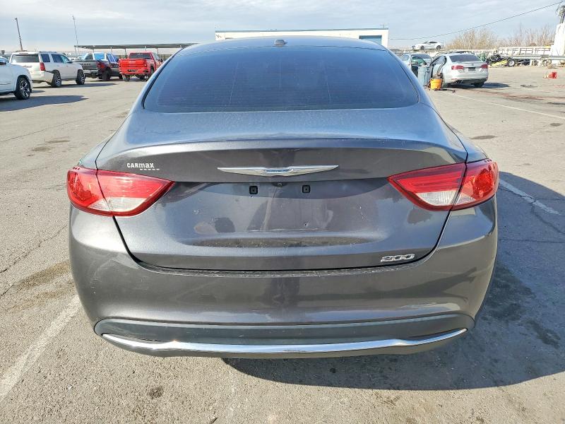 Photo 6 from auction – 2015 CHRYSLER 200 LIMITE with VIN 1C3CCCAB9FN504102