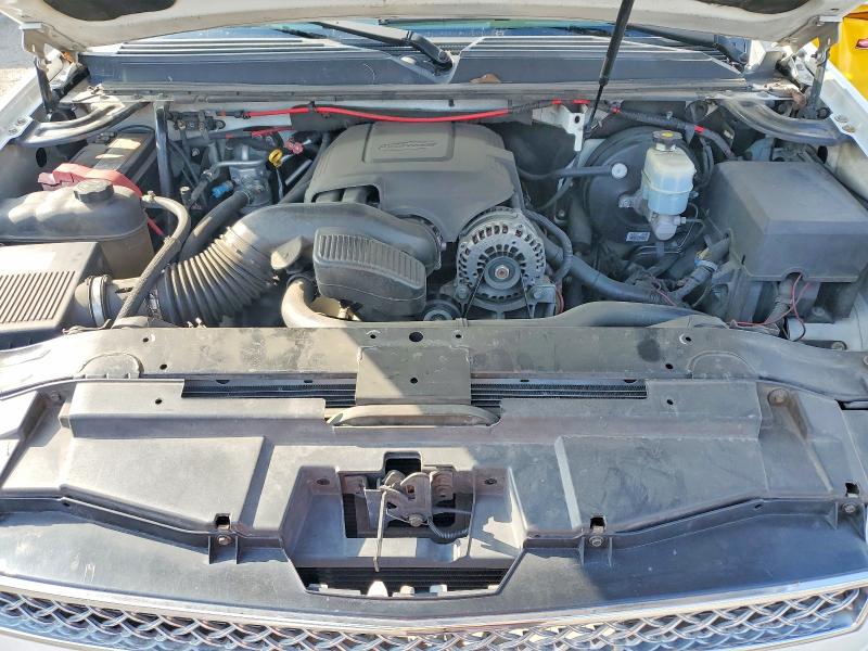Photo 12 from auction – 2008 CHEVROLET SUBURBAN with VIN 3GNFC16JX8G185986