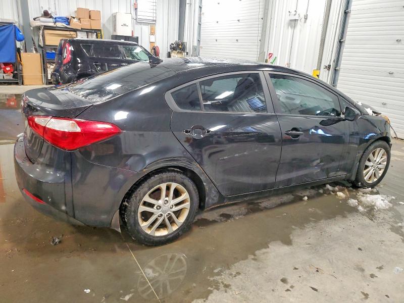 Photo 3 from auction – 2016 KIA FORTE with VIN KNAFX4A63G5499497