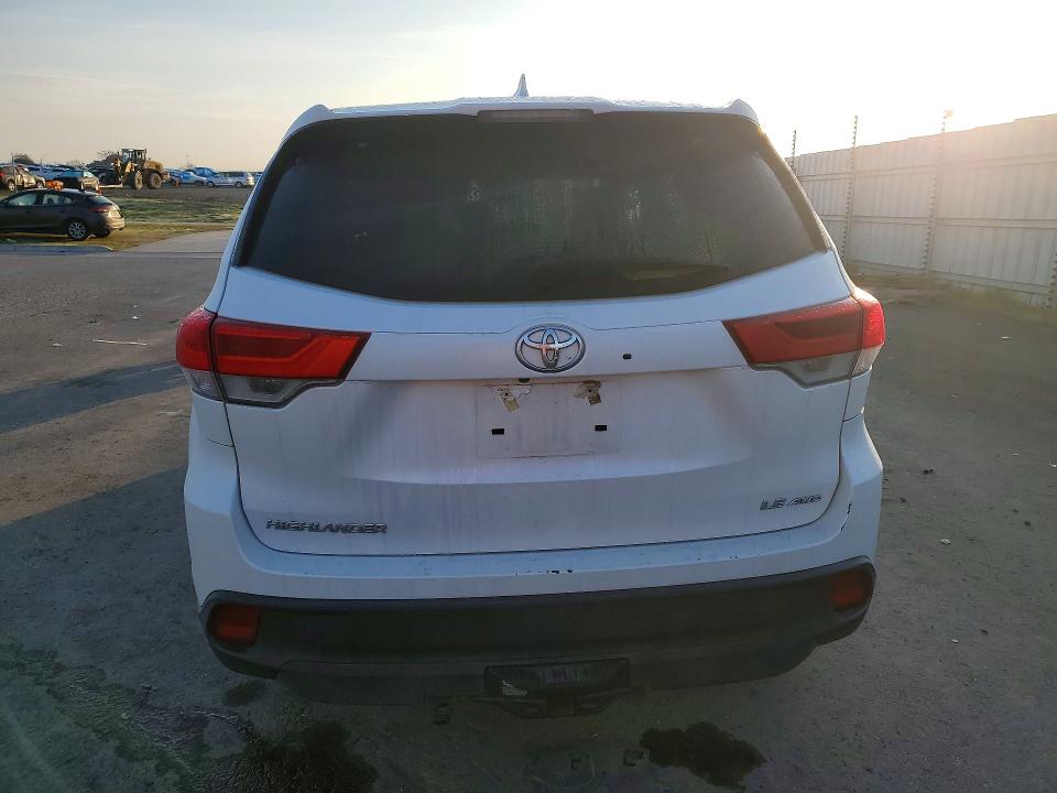 Photo 6 from auction – 2019 TOYOTA HIGHLANDER with VIN 5TDBZRFH1KS984422