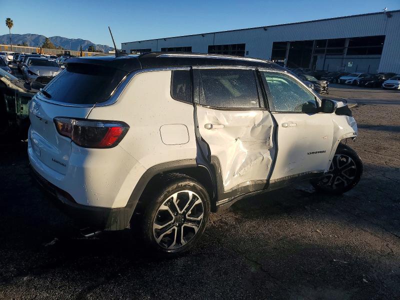 Photo 3 from auction – 2022 JEEP COMPASS with VIN 3C4NJDCB7NT158997