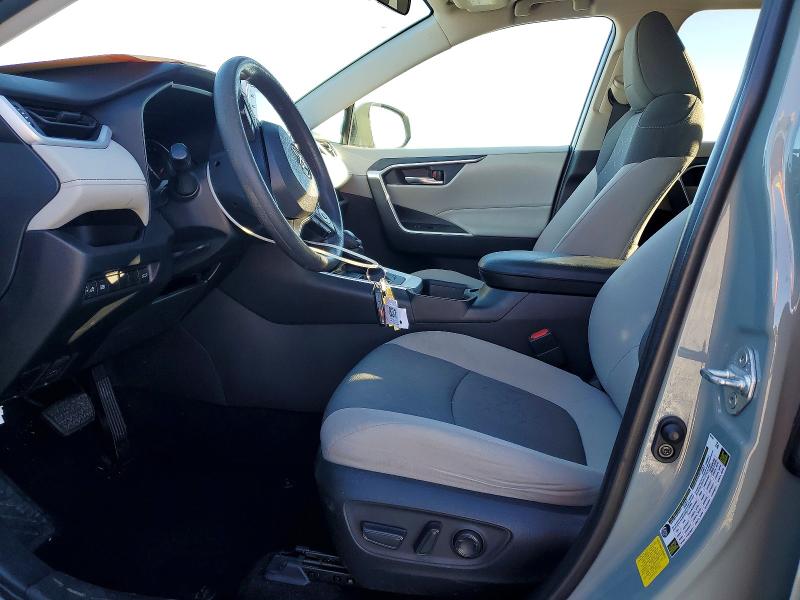 Photo 7 from auction – 2021 TOYOTA RAV4 with VIN 2T3W1RFV2MW112072