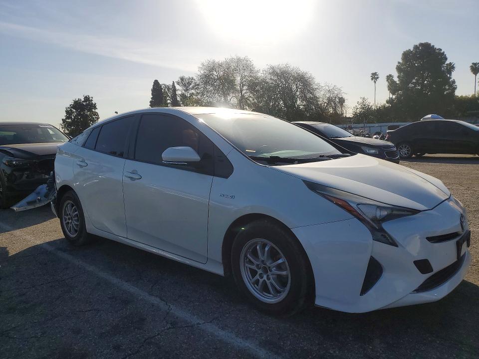Photo 4 from auction – 2016 TOYOTA PRIUS with VIN JTDKBRFU2G3000477