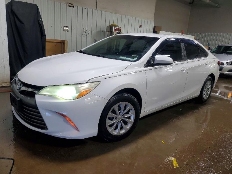 TOYOTA CAMRY 2016 with VIN 4T4BF1FKXGR533497 - Photo from auction