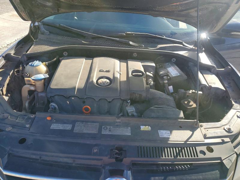 Photo 11 from auction – 2012 VOLKSWAGEN PASSAT with VIN 1VWAP7A3XCC065567